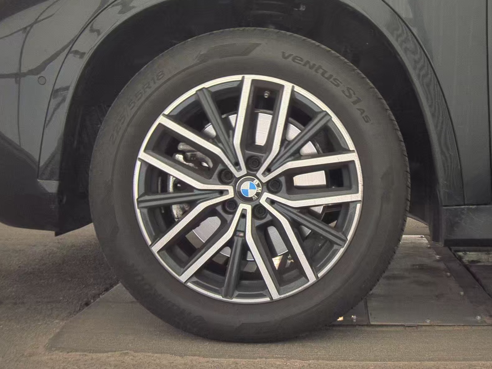 2025 BMW X1 xDrive28i AWD