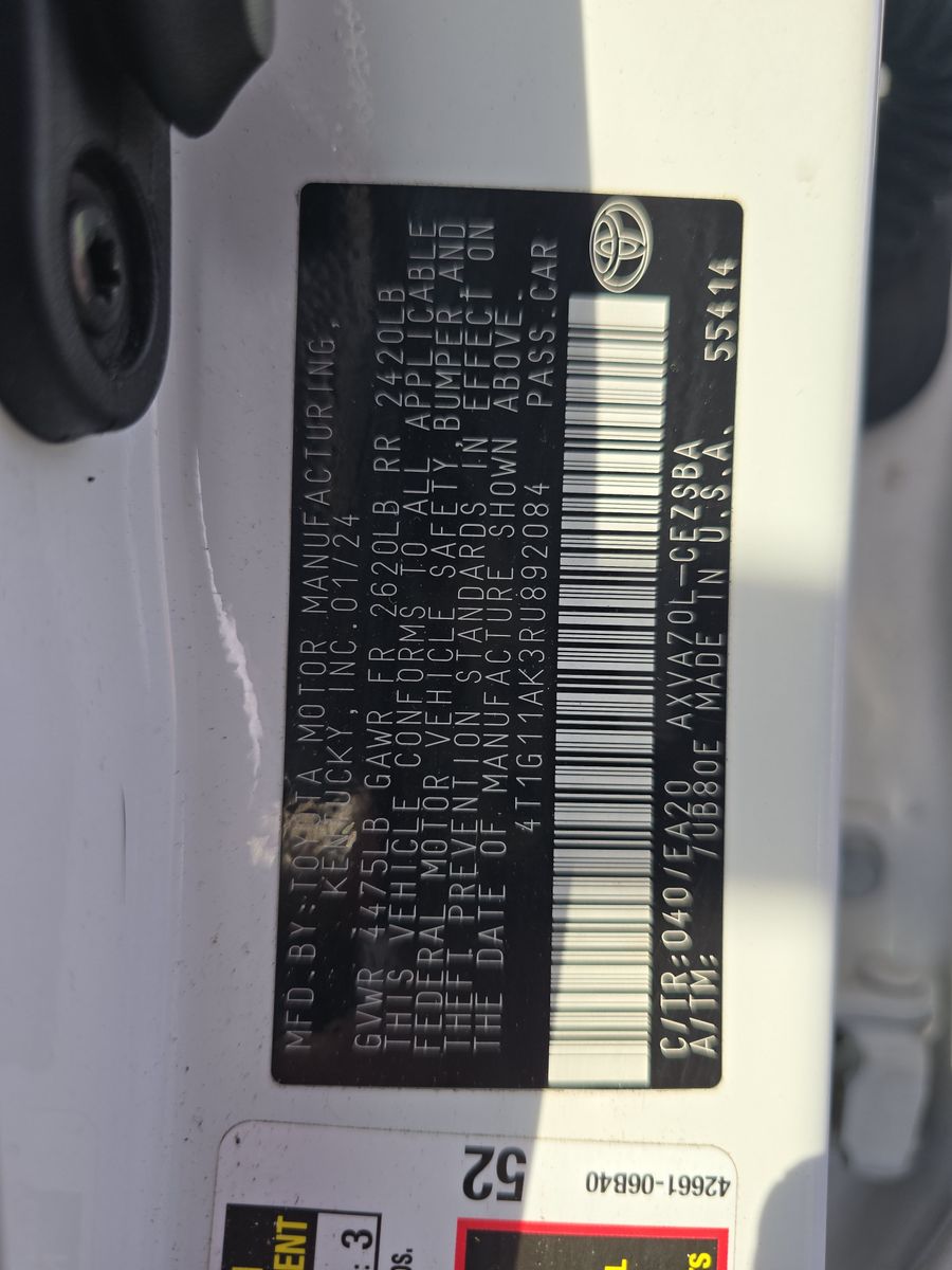 2024 Toyota Camry SE FWD