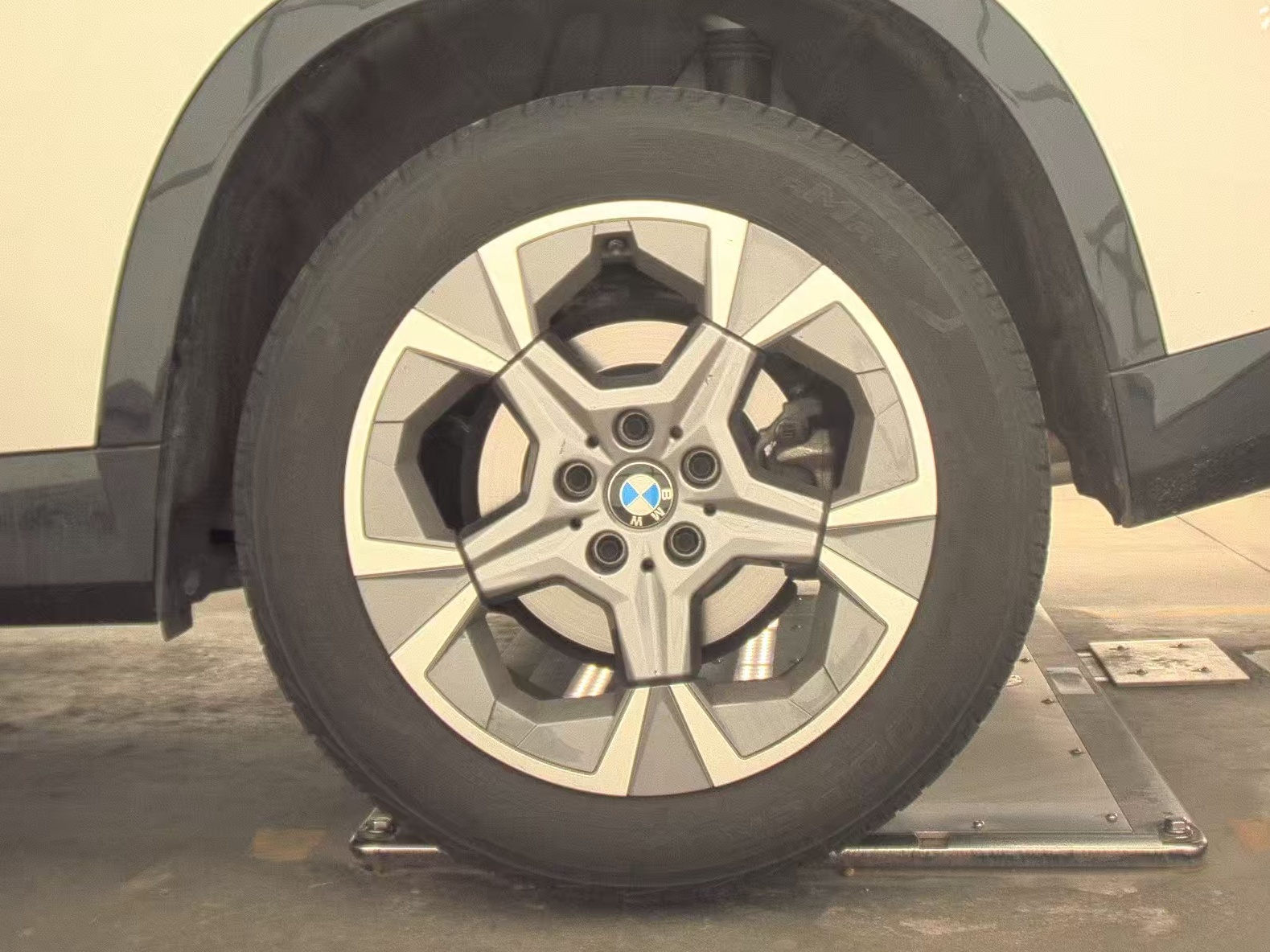 2025 BMW X1 xDrive28i AWD