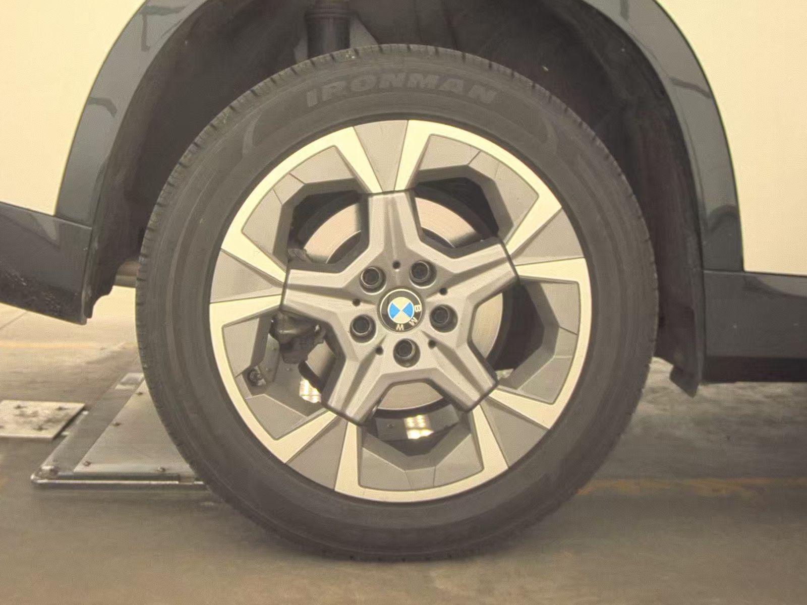 2025 BMW X1 xDrive28i AWD