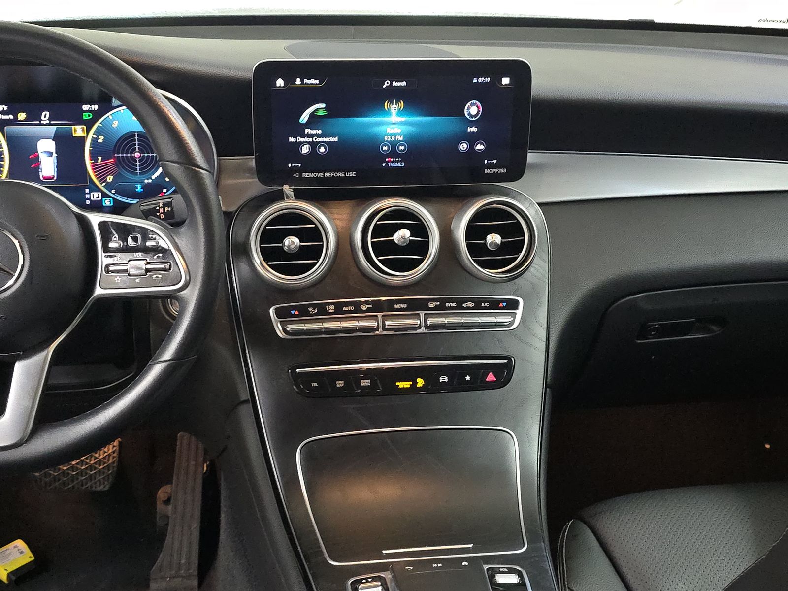 2022 Mercedes-Benz GLC GLC 300 RWD