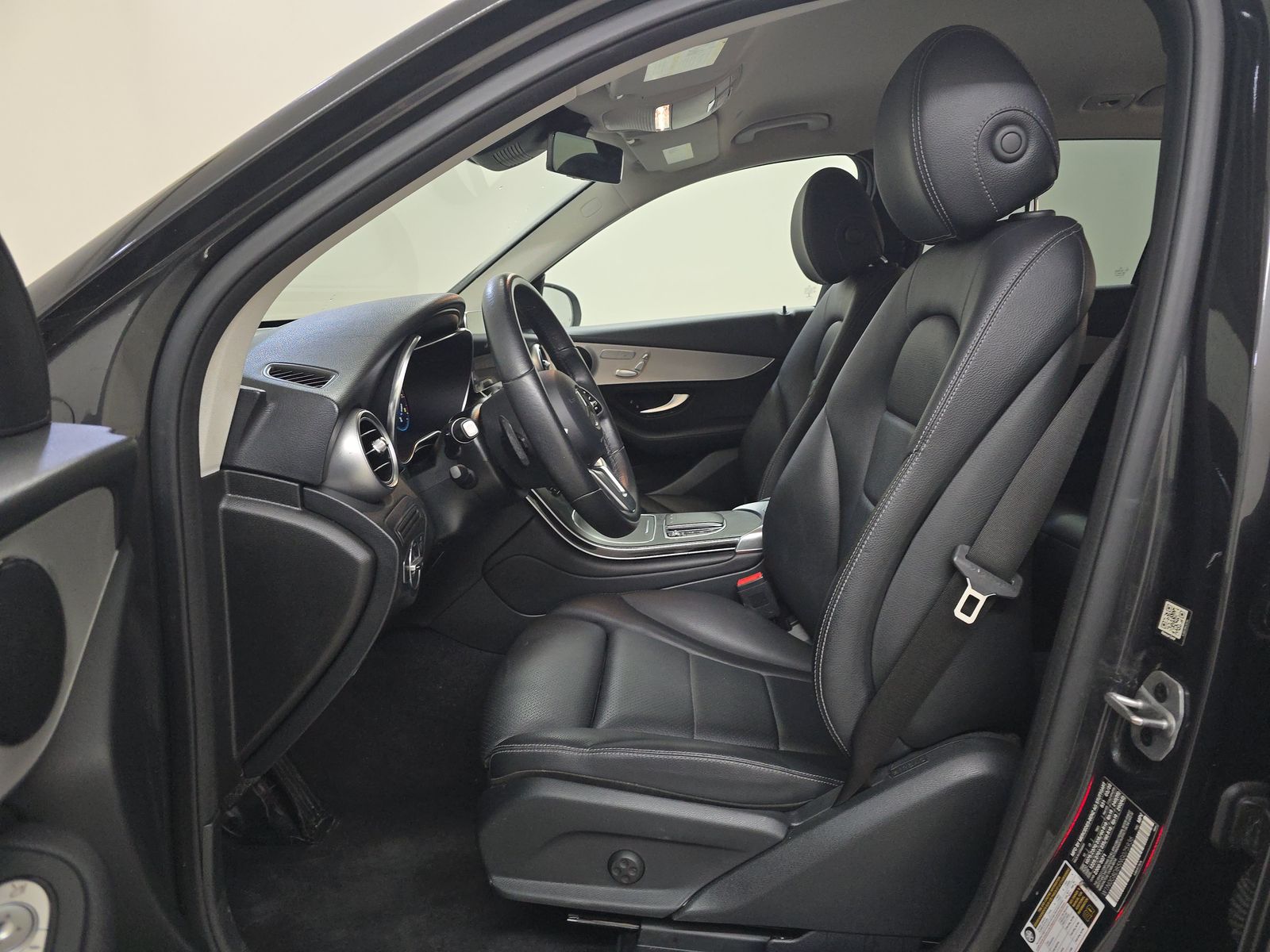 2022 Mercedes-Benz GLC GLC 300 RWD