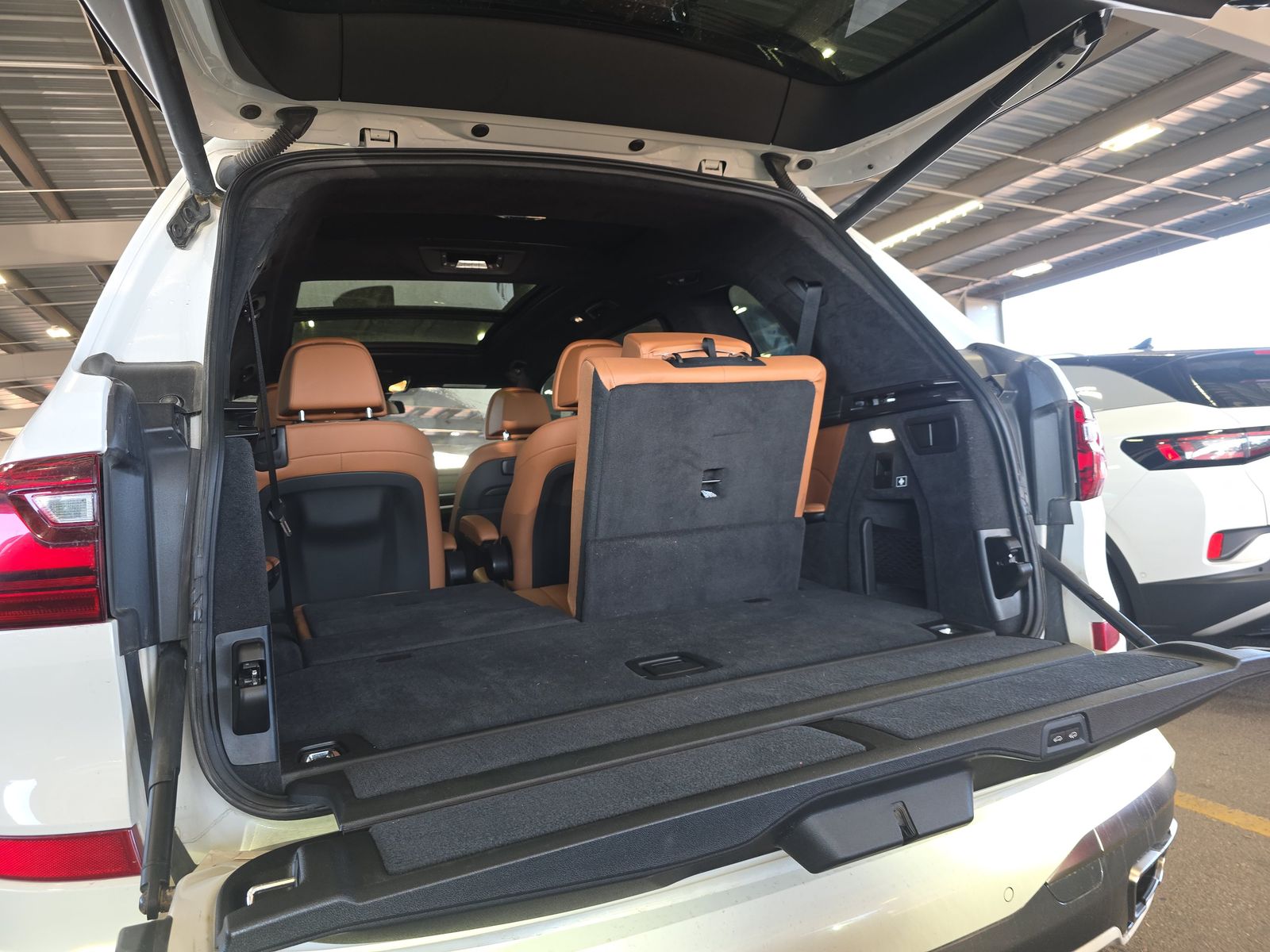 2020 BMW X7 M50i AWD