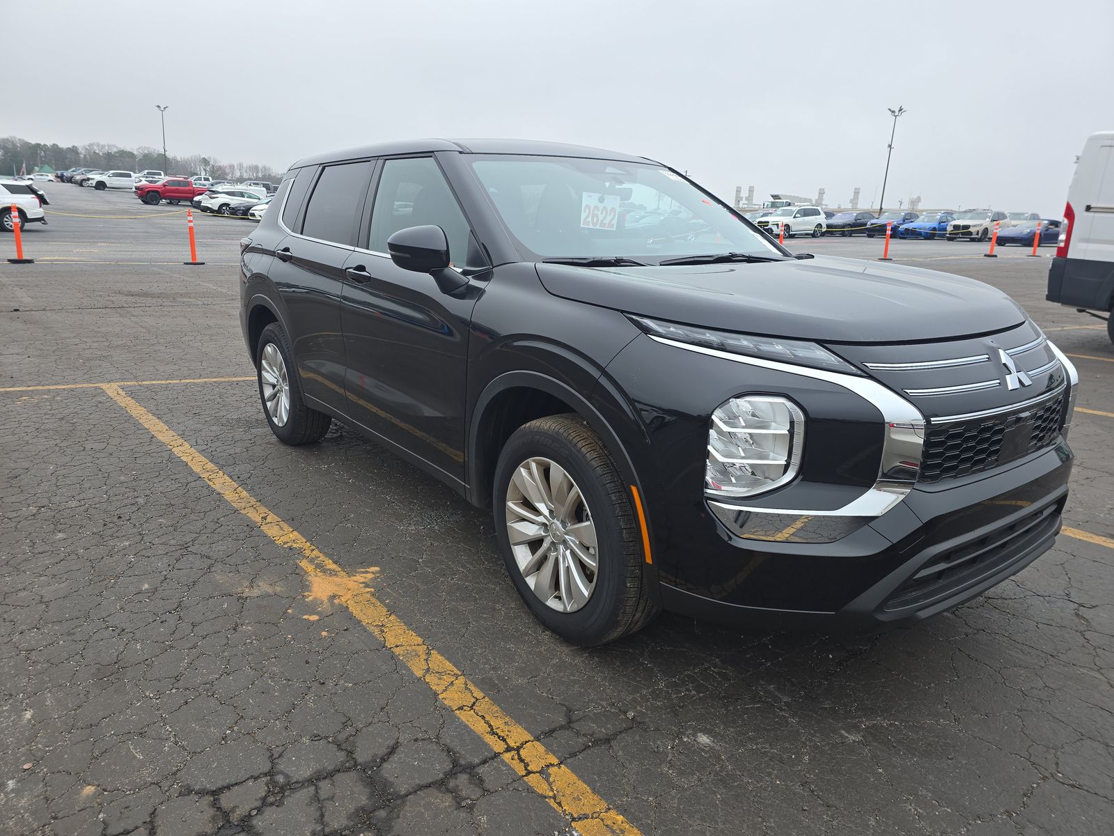 2025 Mitsubishi Outlander ES FWD