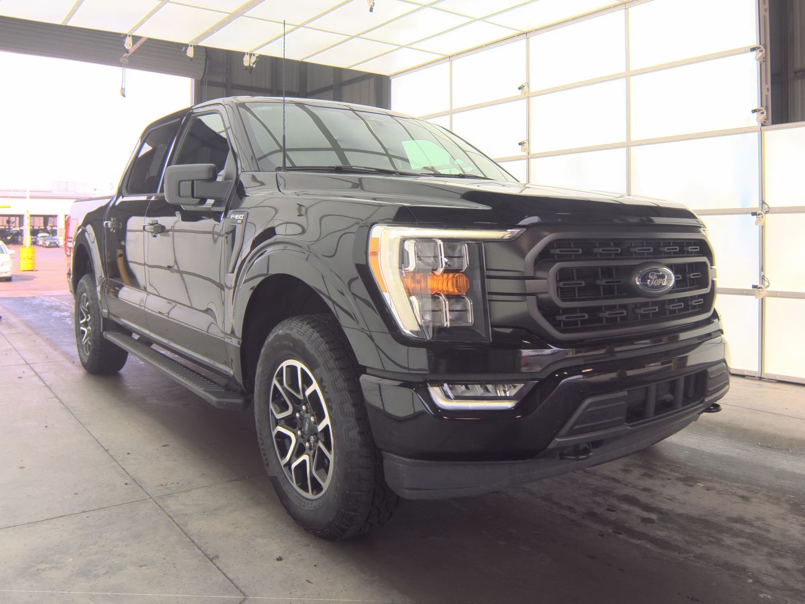 2023 Ford F-150 XLT AWD