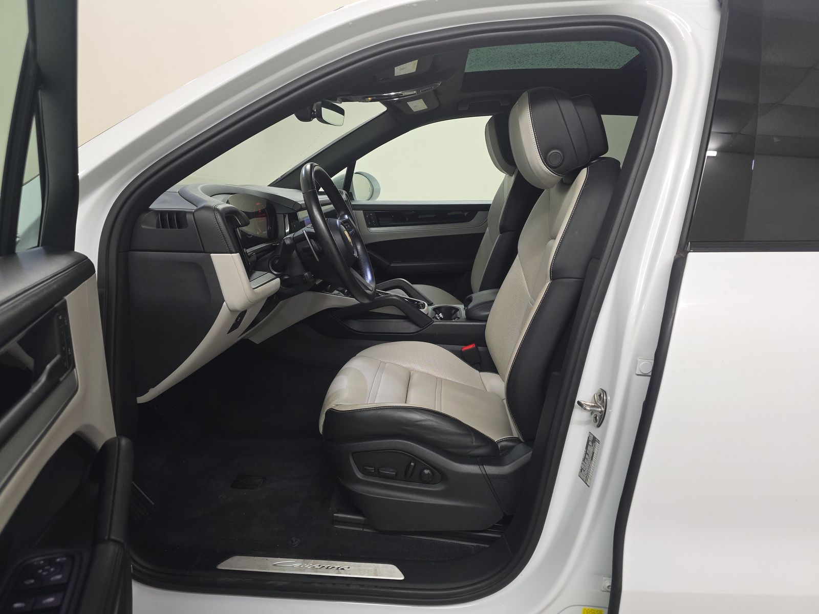 2024 Porsche Cayenne Base AWD