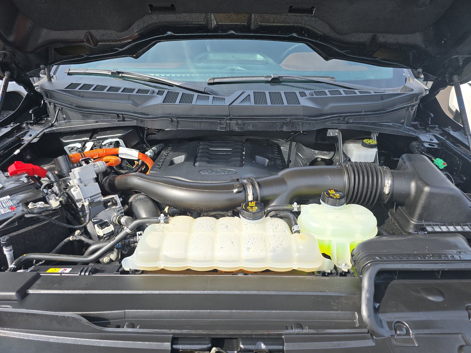 2023 Ford F-150 Hybrid Lariat AWD