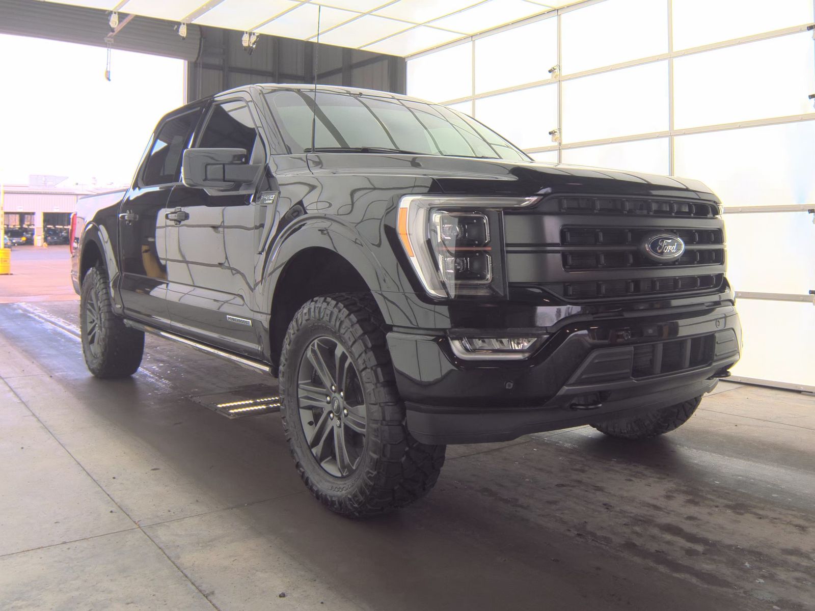 2023 Ford F-150 Hybrid Lariat AWD