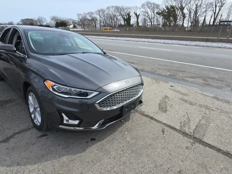 2020 Ford Fusion Energi Titanium FWD