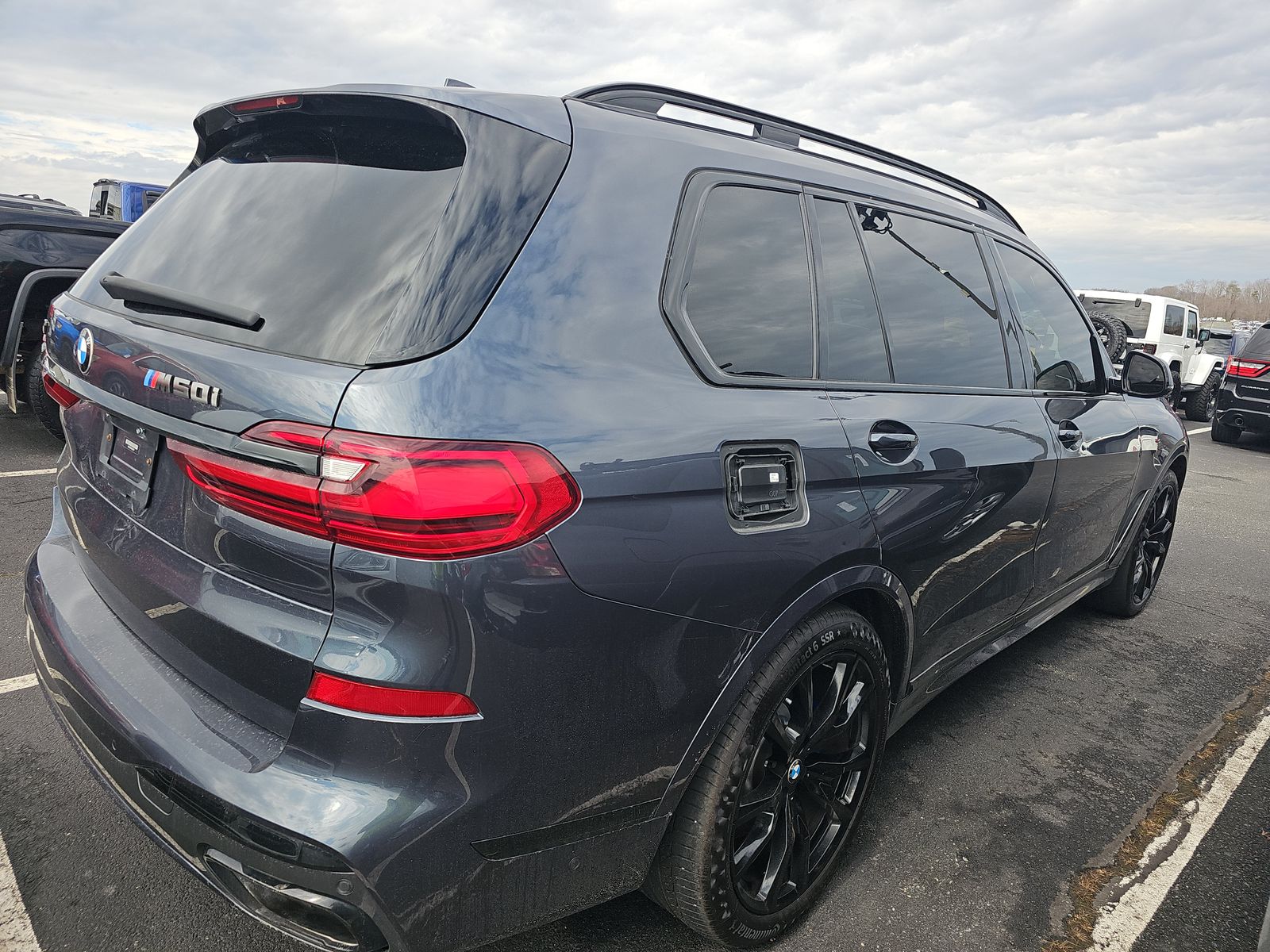 2020 BMW X7 M50i AWD