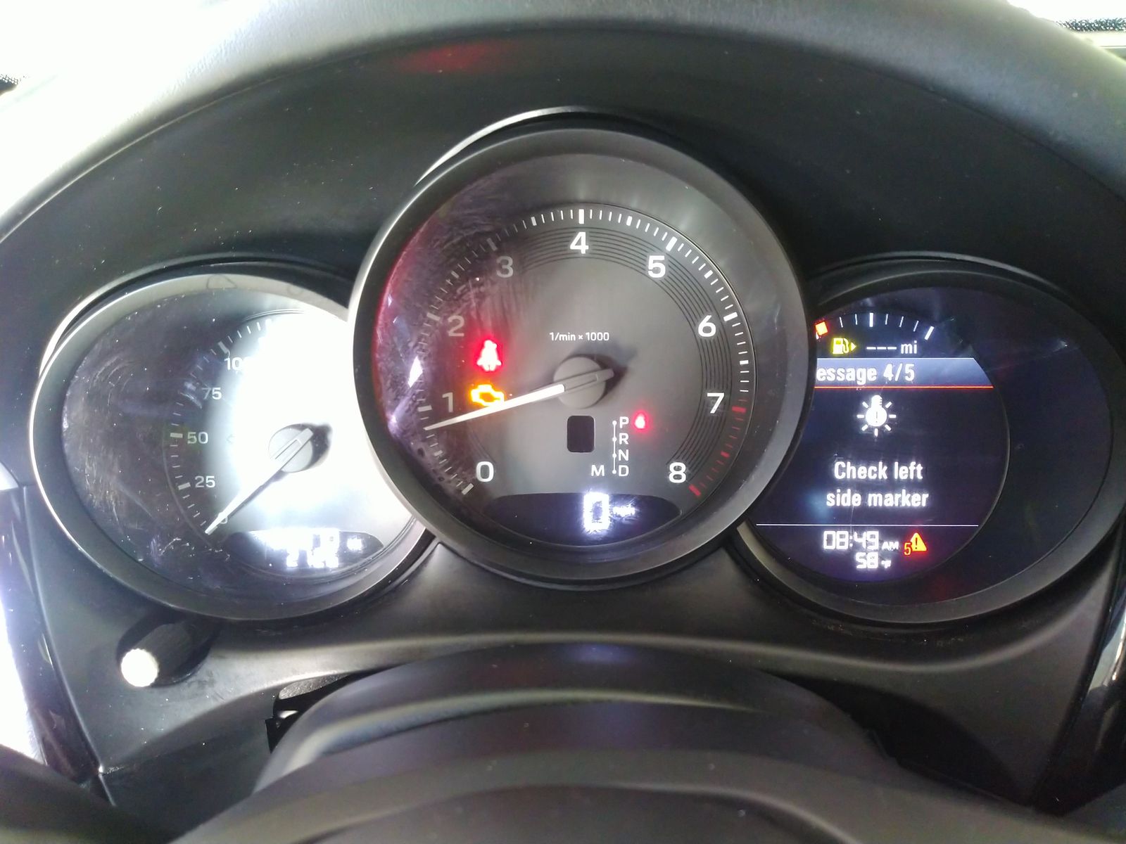 2022 Porsche Macan Base AWD