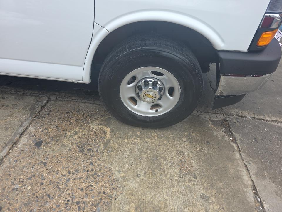 CHEVROLET RWD 3500 - 10