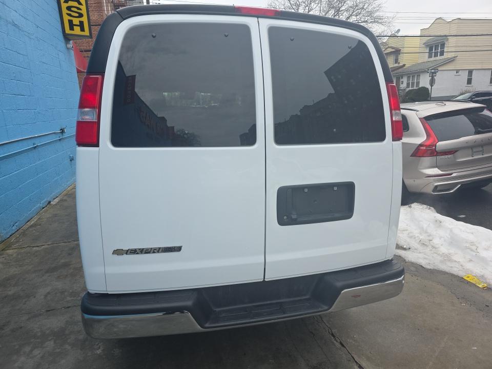 CHEVROLET RWD 3500 - 6