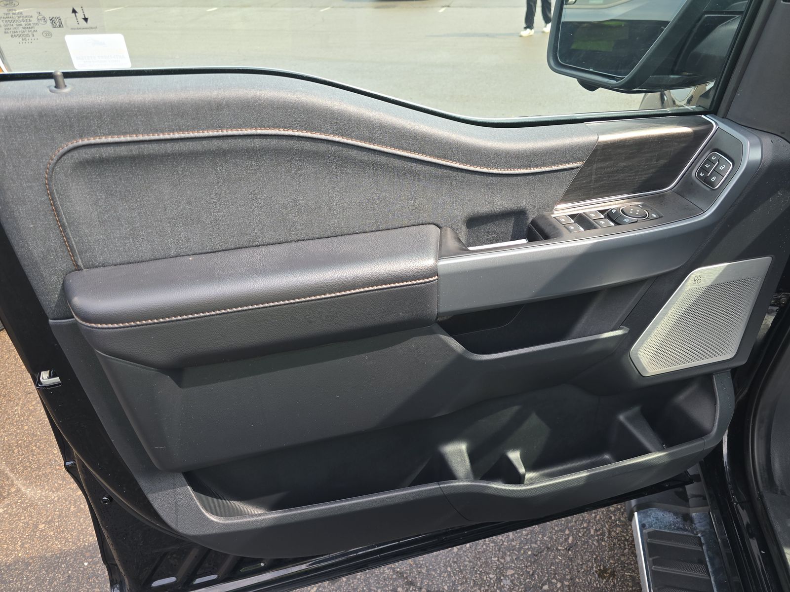 2024 Ford F-150 Hybrid Lariat AWD