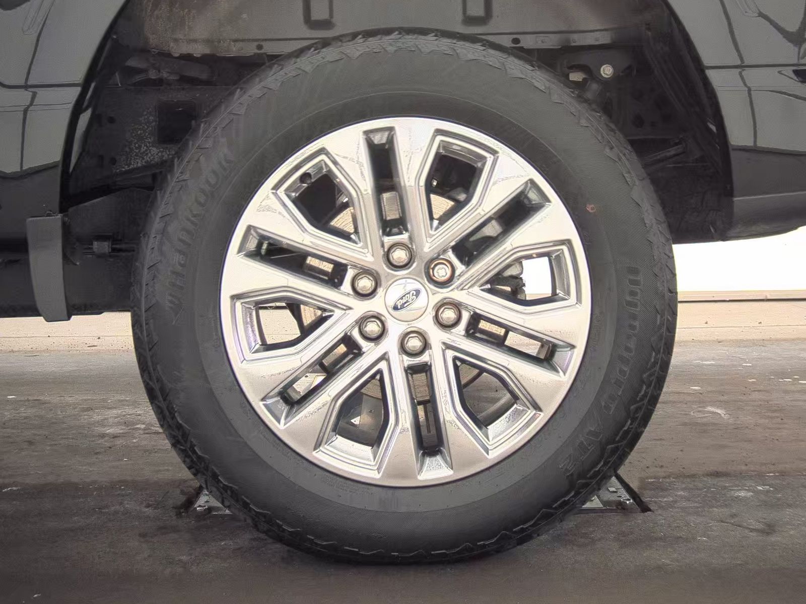 2024 Ford F-150 Hybrid Lariat AWD