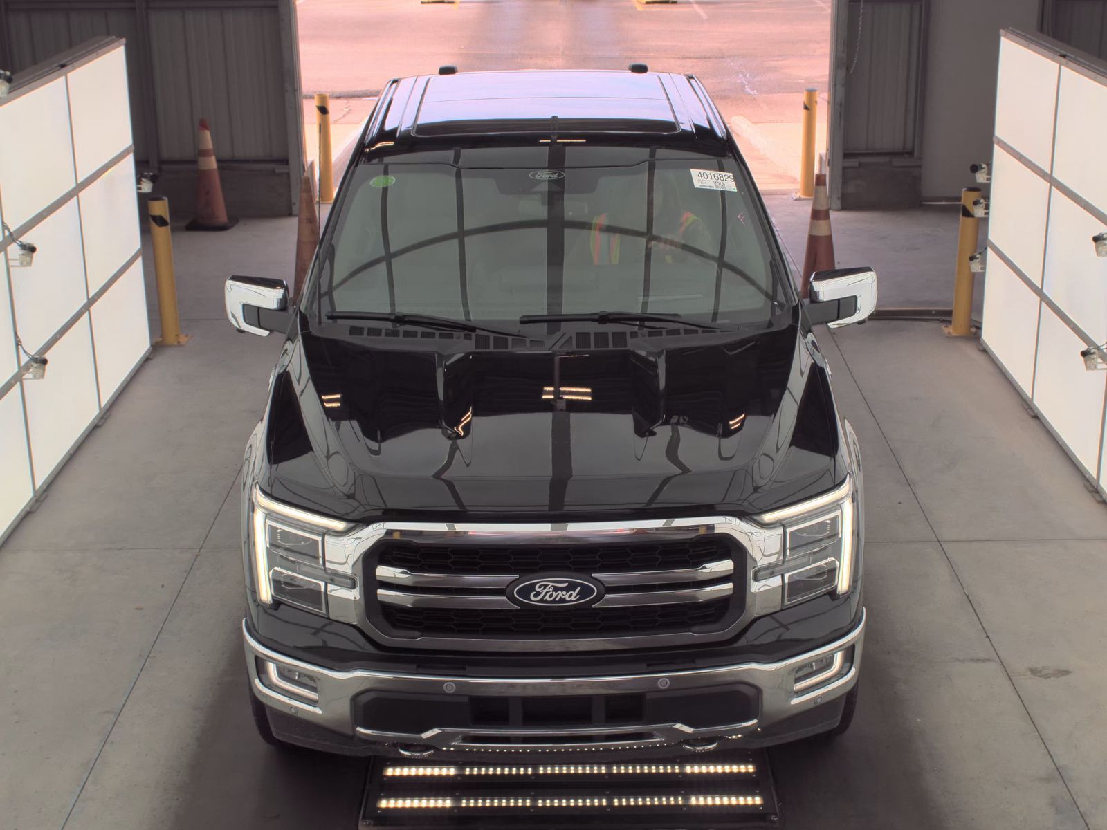 2024 Ford F-150 Hybrid Lariat AWD