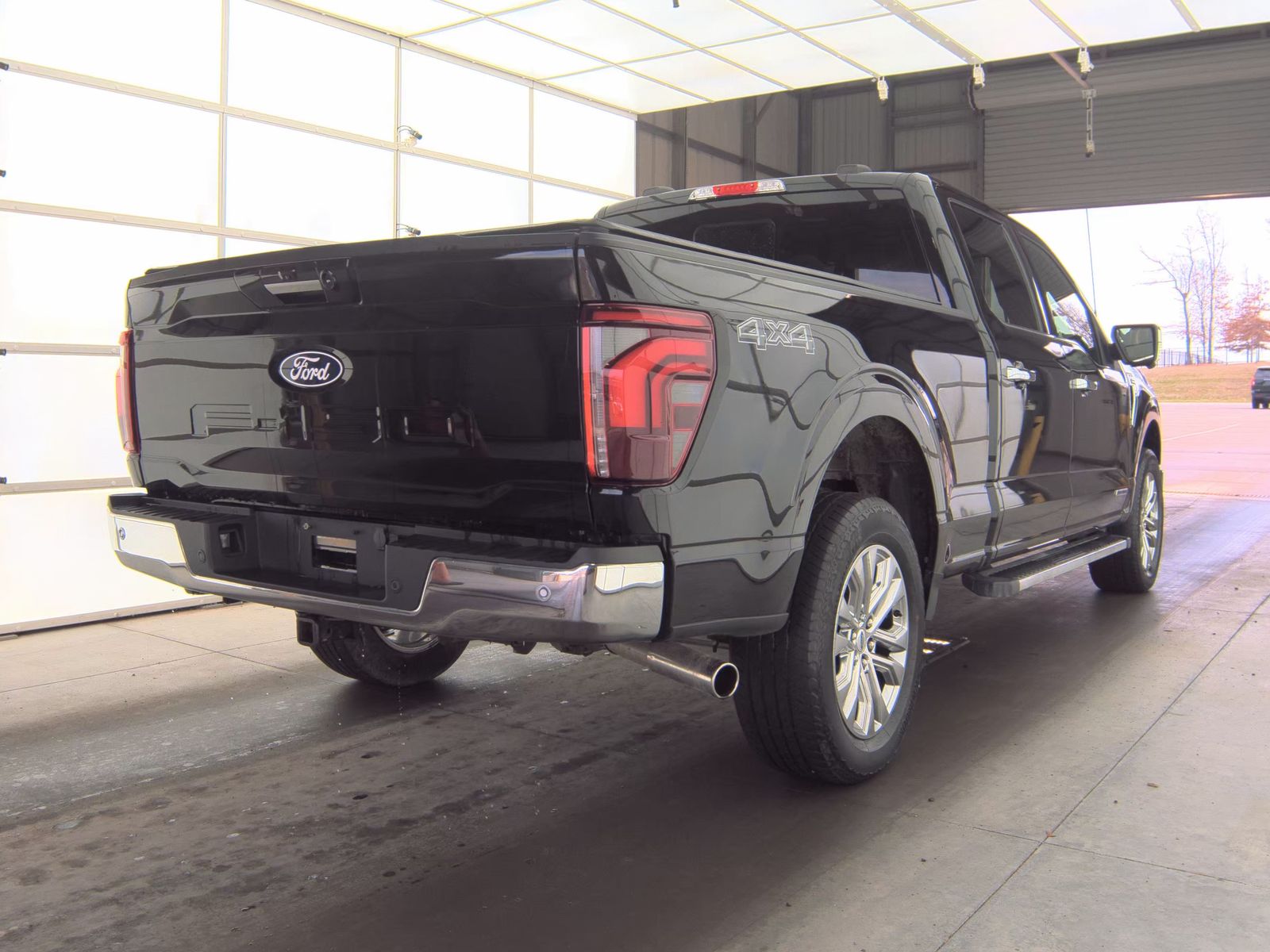 2024 Ford F-150 Hybrid Lariat AWD