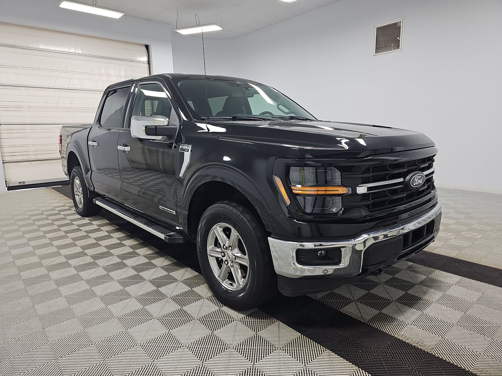 2024 Ford F-150 Hybrid XLT AWD
