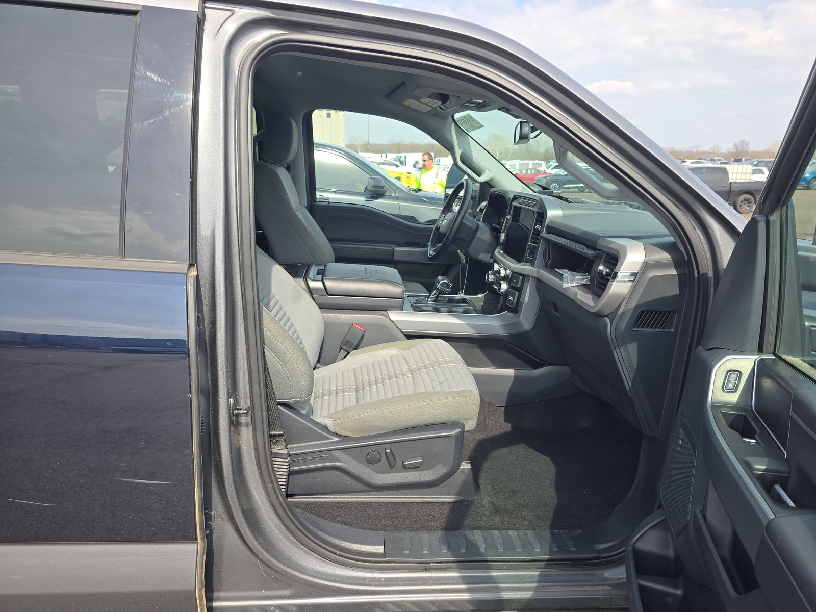 2023 Ford F-150 XLT AWD