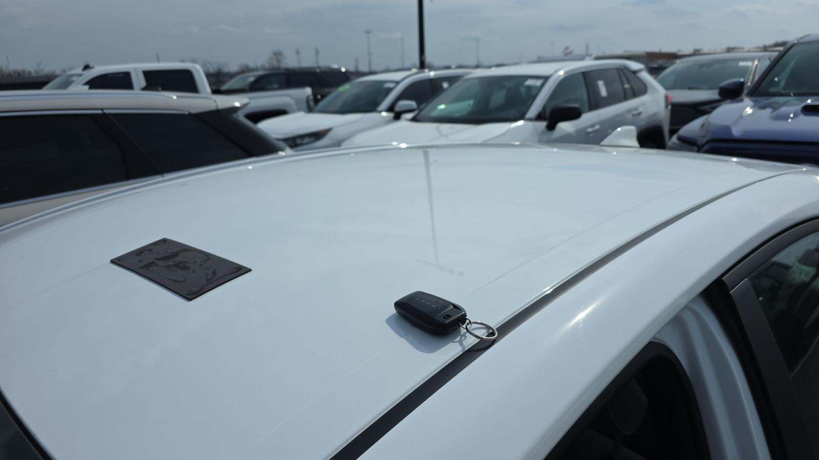 2025 Toyota Camry SE AWD