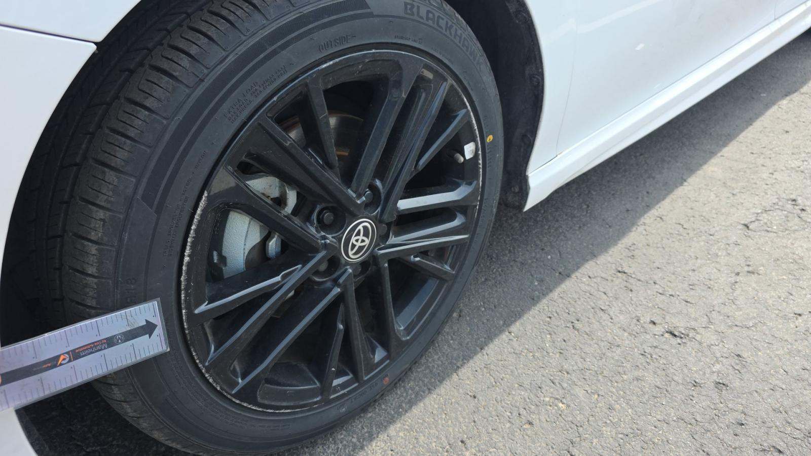 2025 Toyota Camry SE AWD