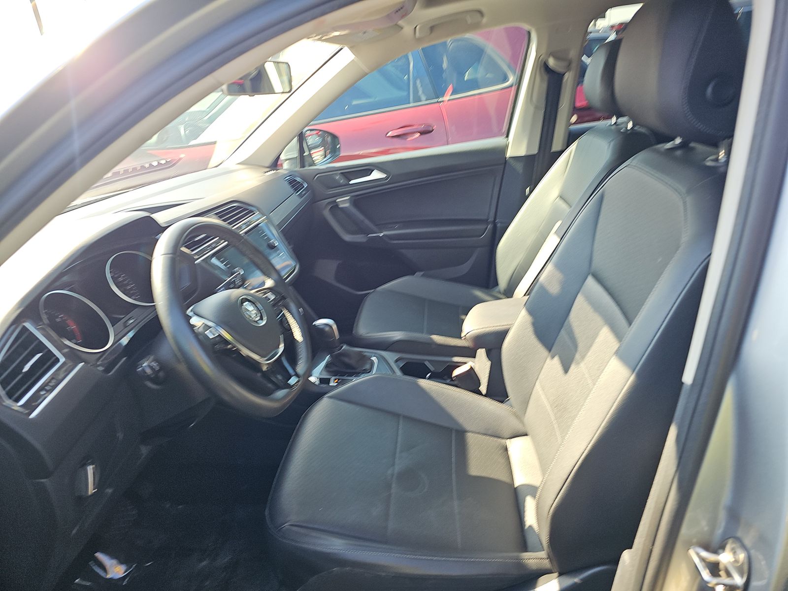 2020 Volkswagen Tiguan 2.0T SE FWD