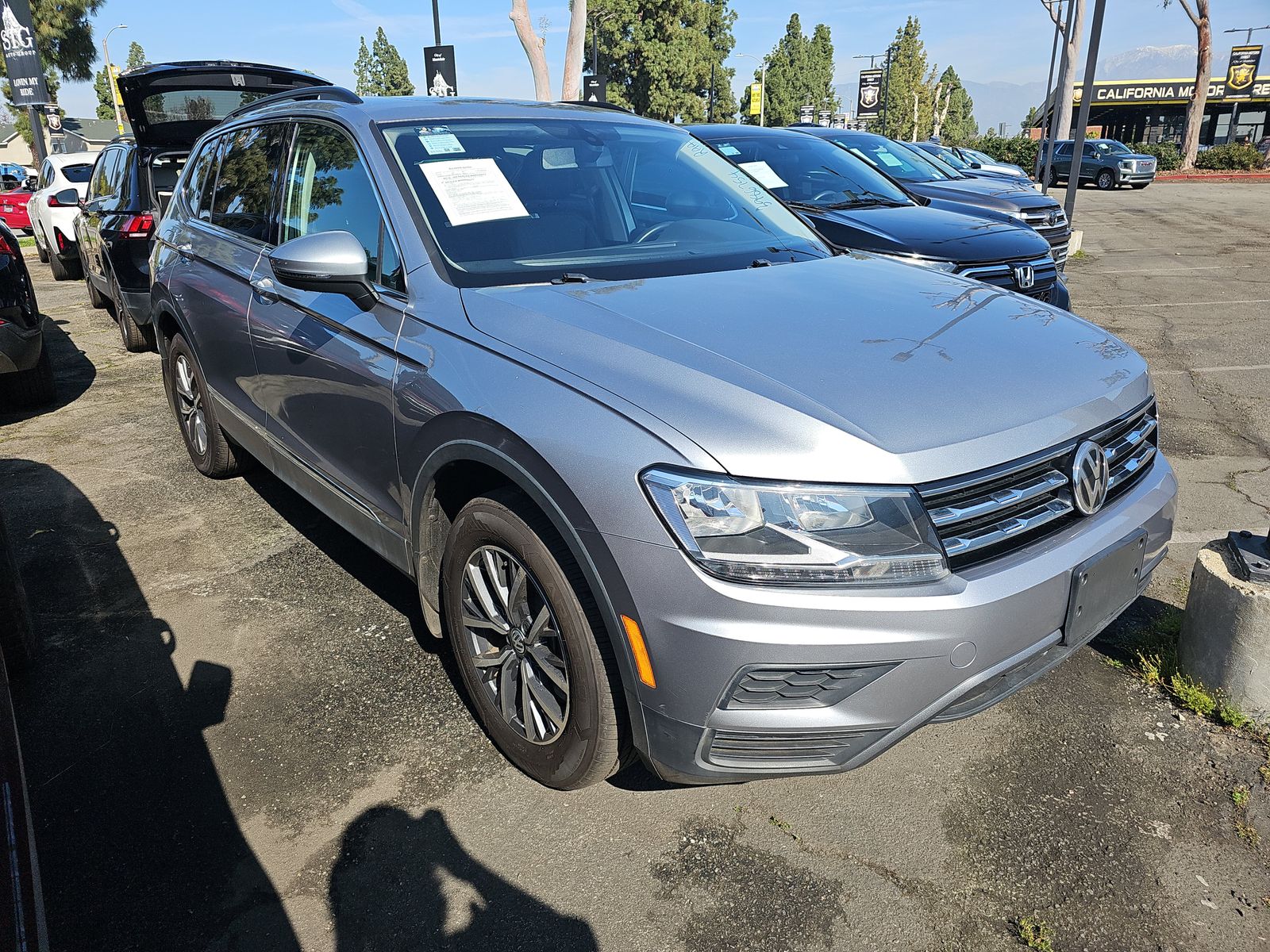 2020 Volkswagen Tiguan 2.0T SE FWD