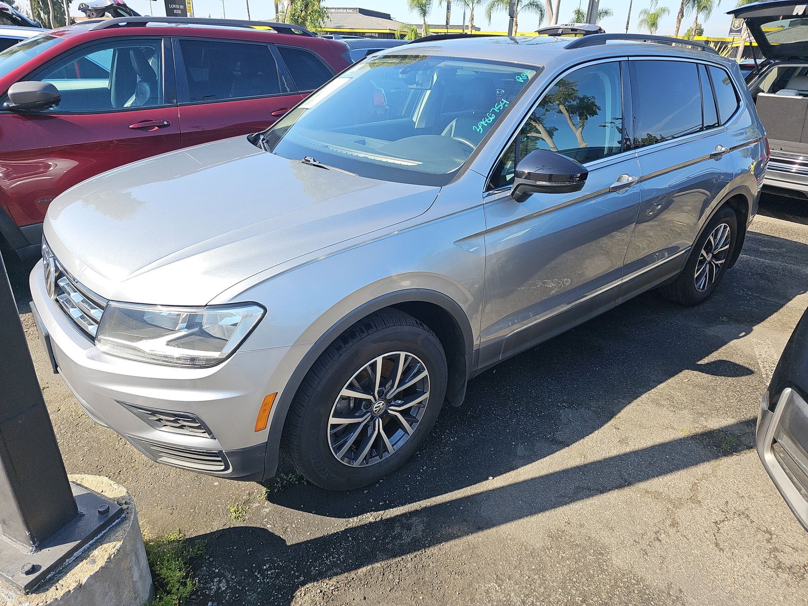 2020 Volkswagen Tiguan 2.0T SE FWD