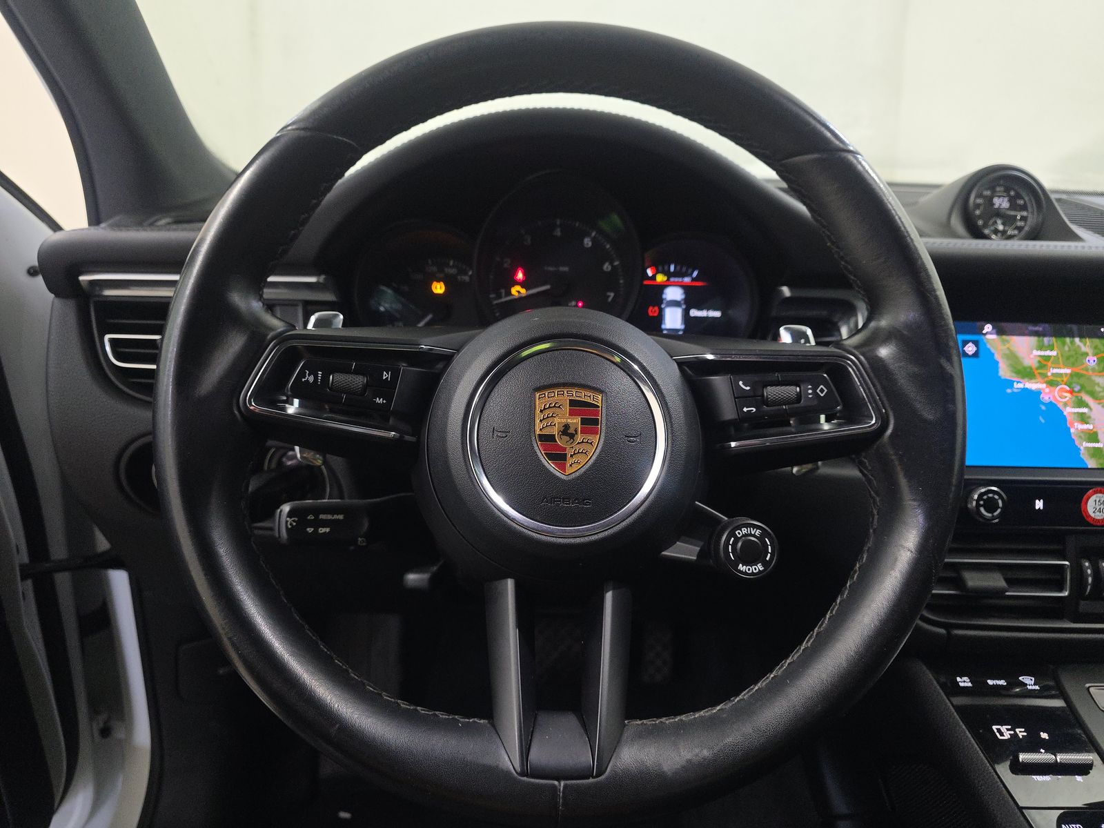 2022 Porsche Macan Base AWD