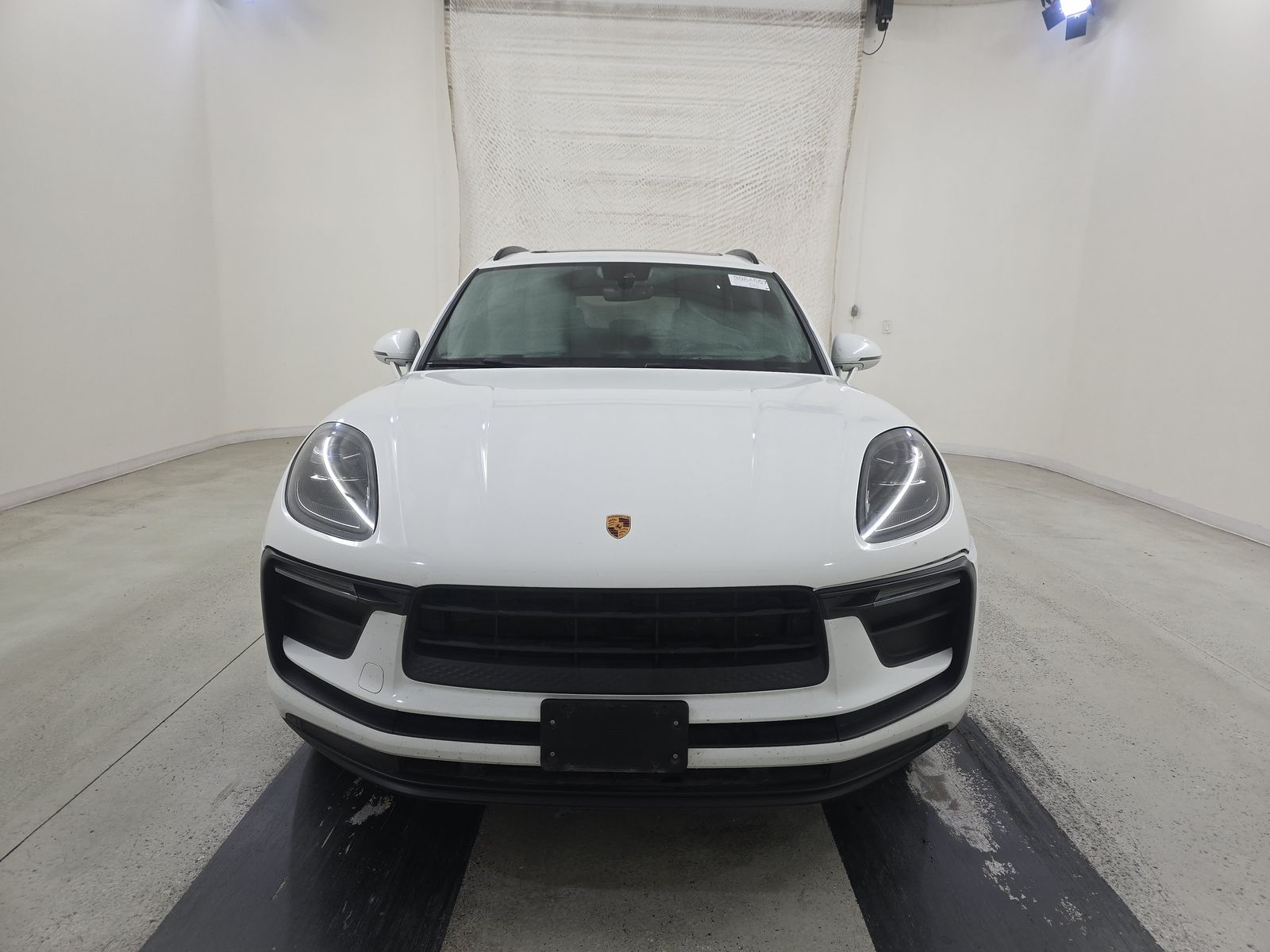 2022 Porsche Macan Base AWD