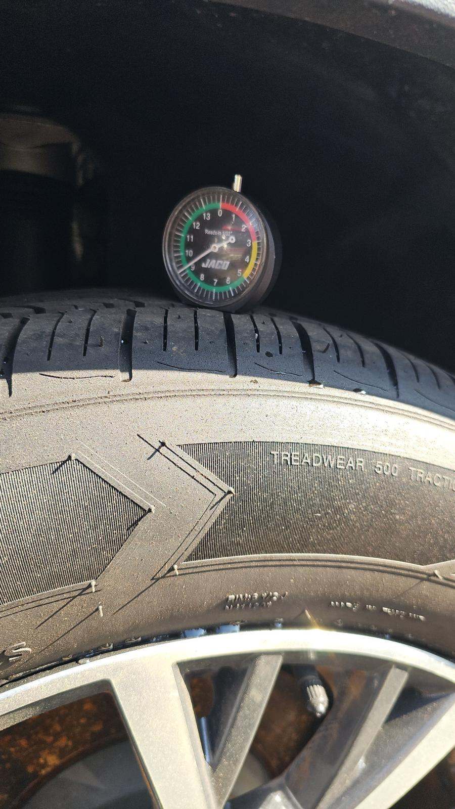 2020 Volkswagen Tiguan 2.0T SE FWD