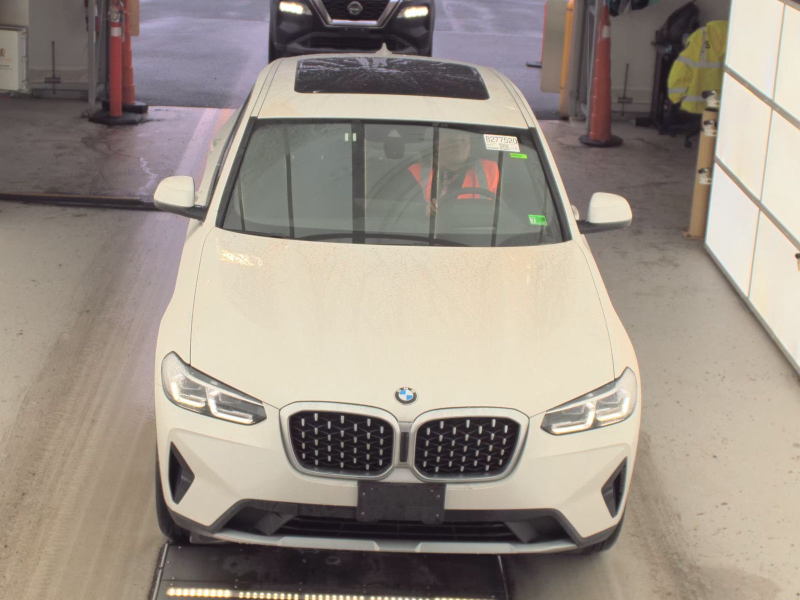 2025 BMW X4 xDrive30i AWD