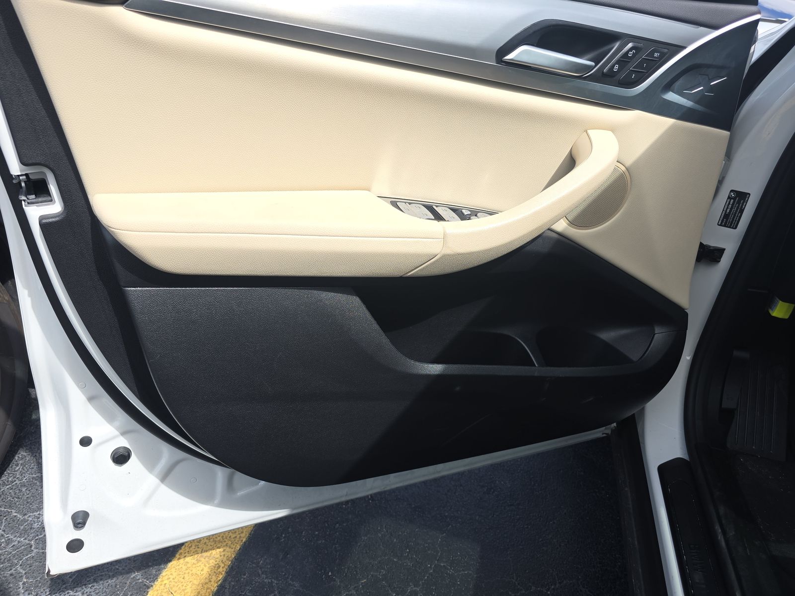 2025 BMW X4 xDrive30i AWD