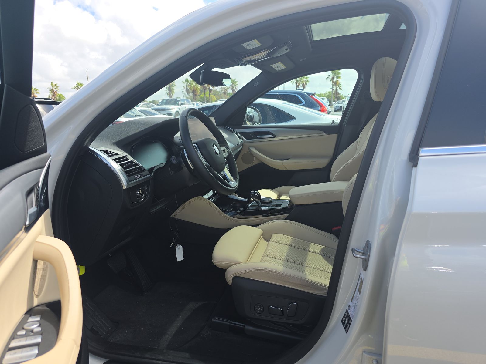 2025 BMW X4 xDrive30i AWD