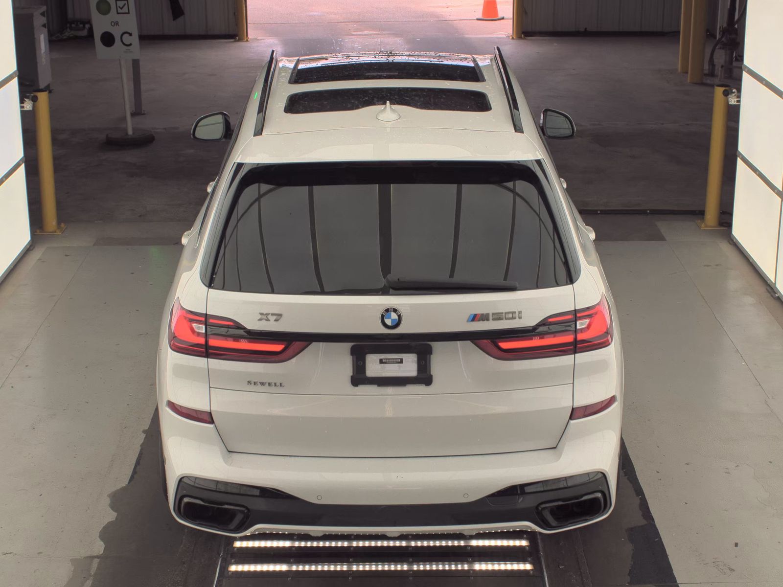 2020 BMW X7 M50i AWD