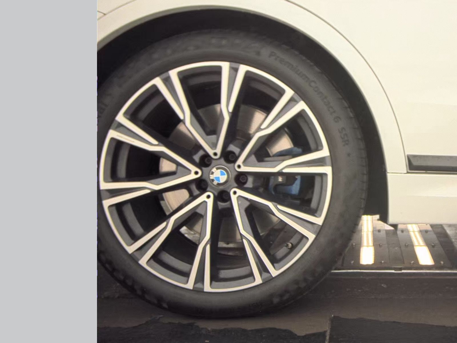 2020 BMW X7 M50i AWD