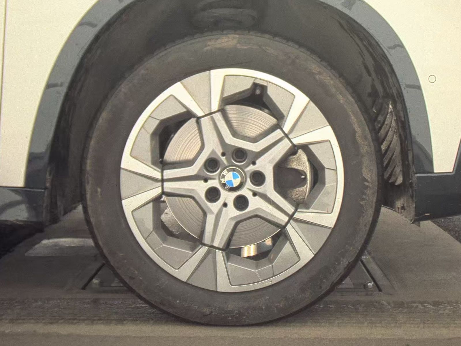 2025 BMW X1 xDrive28i AWD