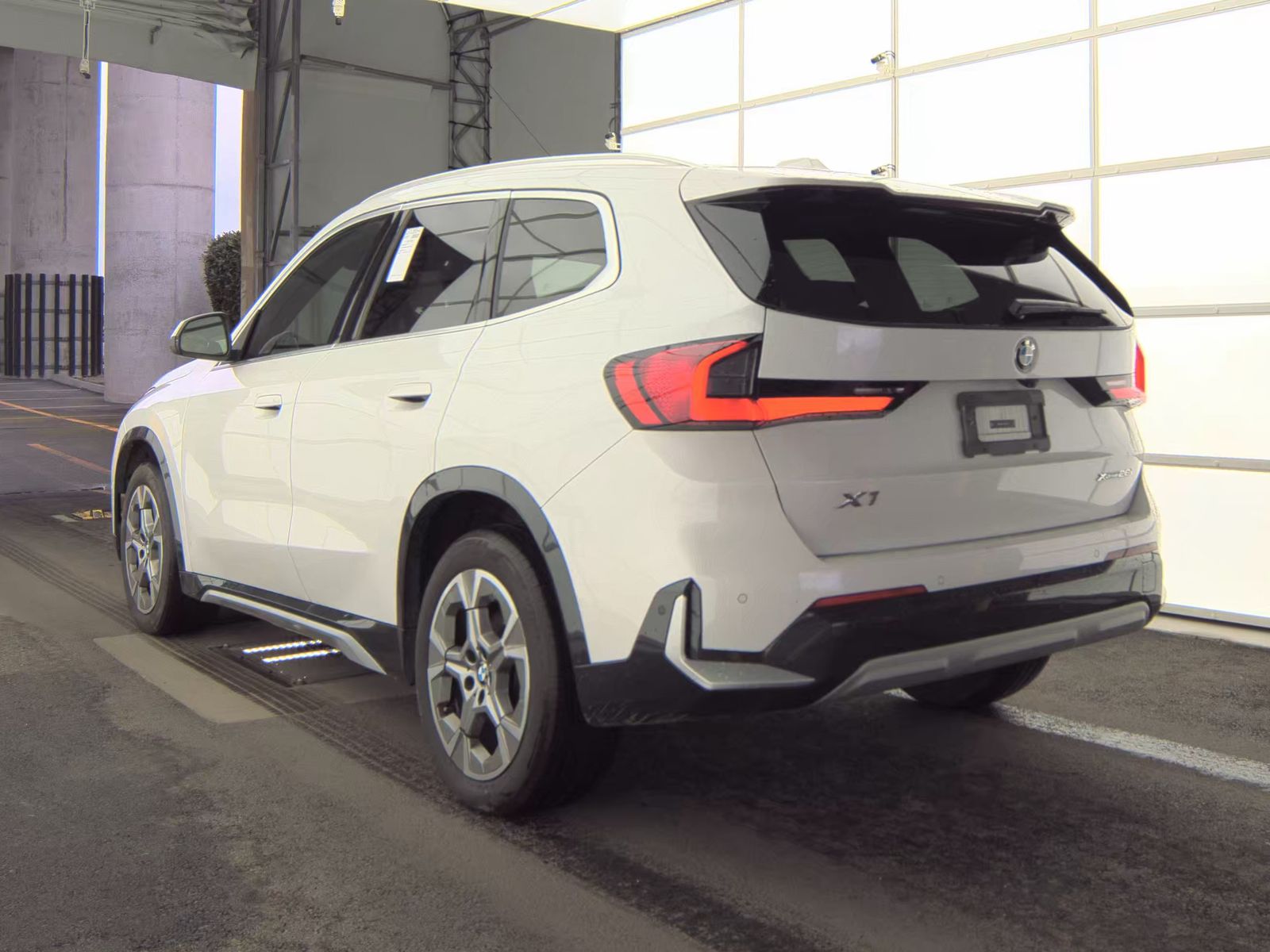 2025 BMW X1 xDrive28i AWD