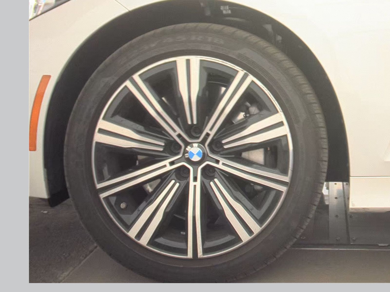 2025 BMW 3 Series 330i xDrive AWD