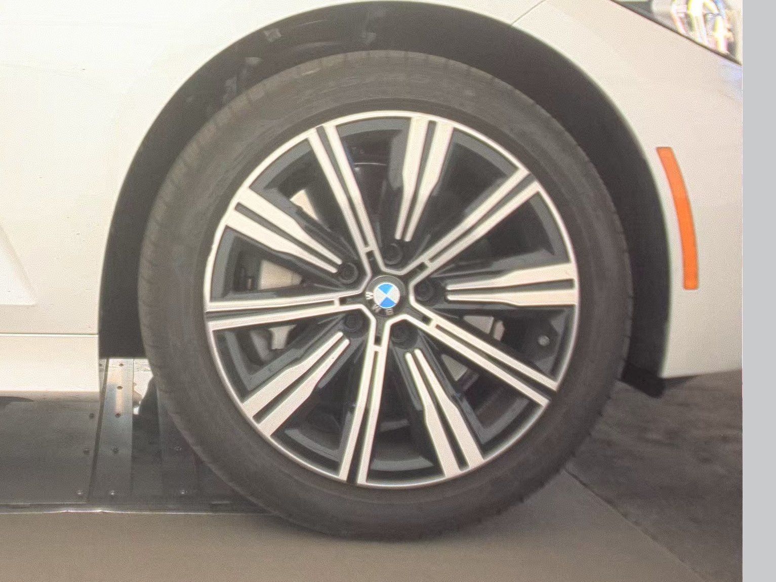 2025 BMW 3 Series 330i xDrive AWD