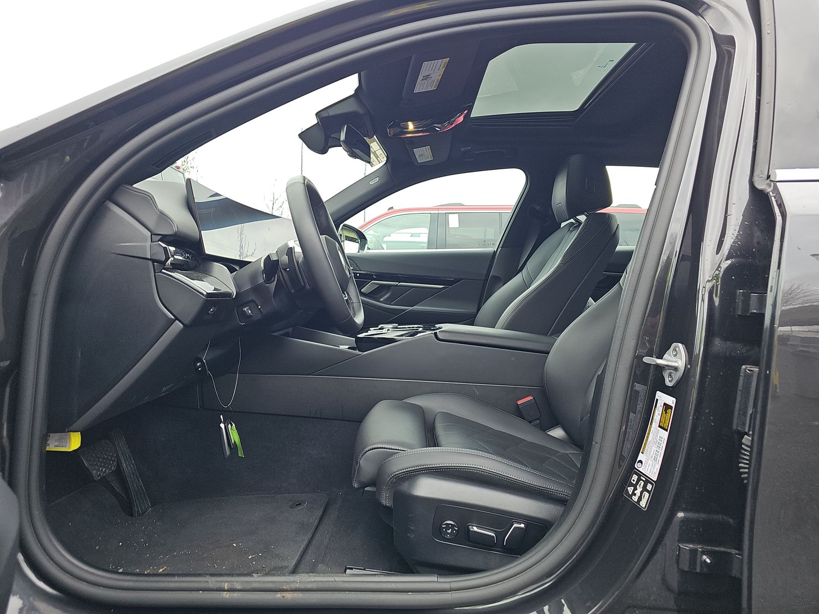 2025 BMW 5 Series 530i xDrive AWD