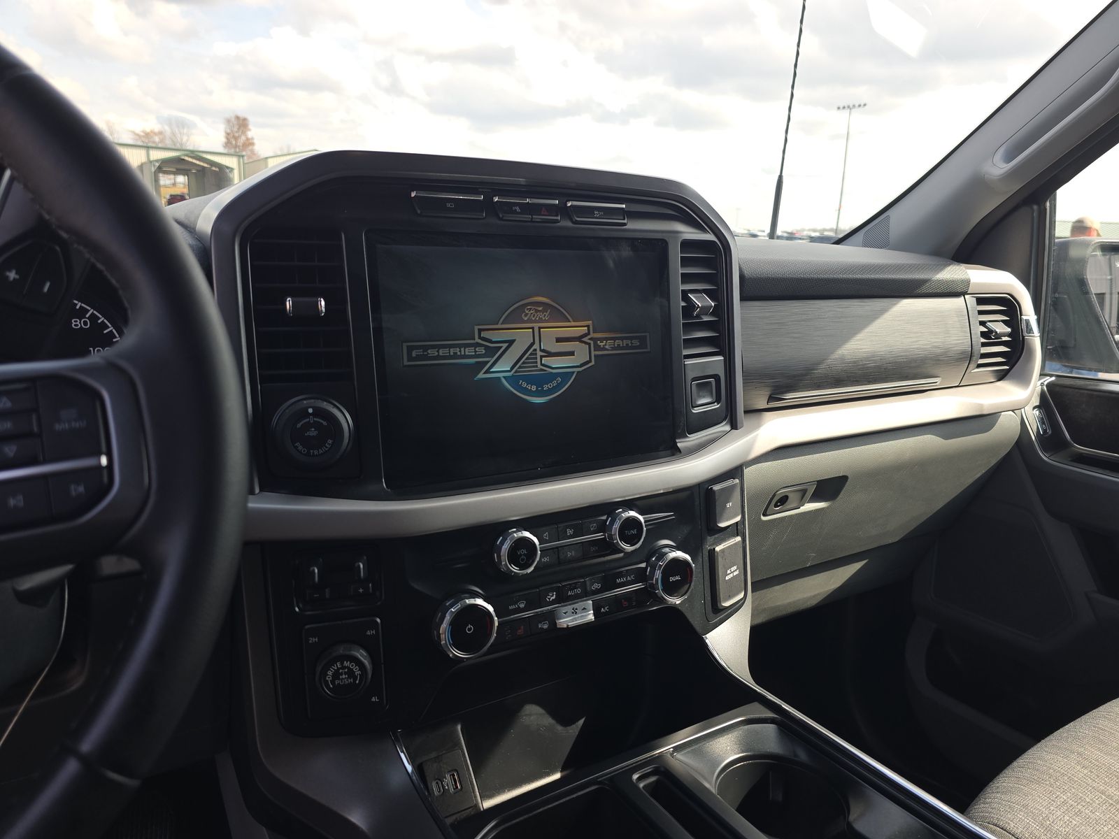 2023 Ford F-150 XLT AWD