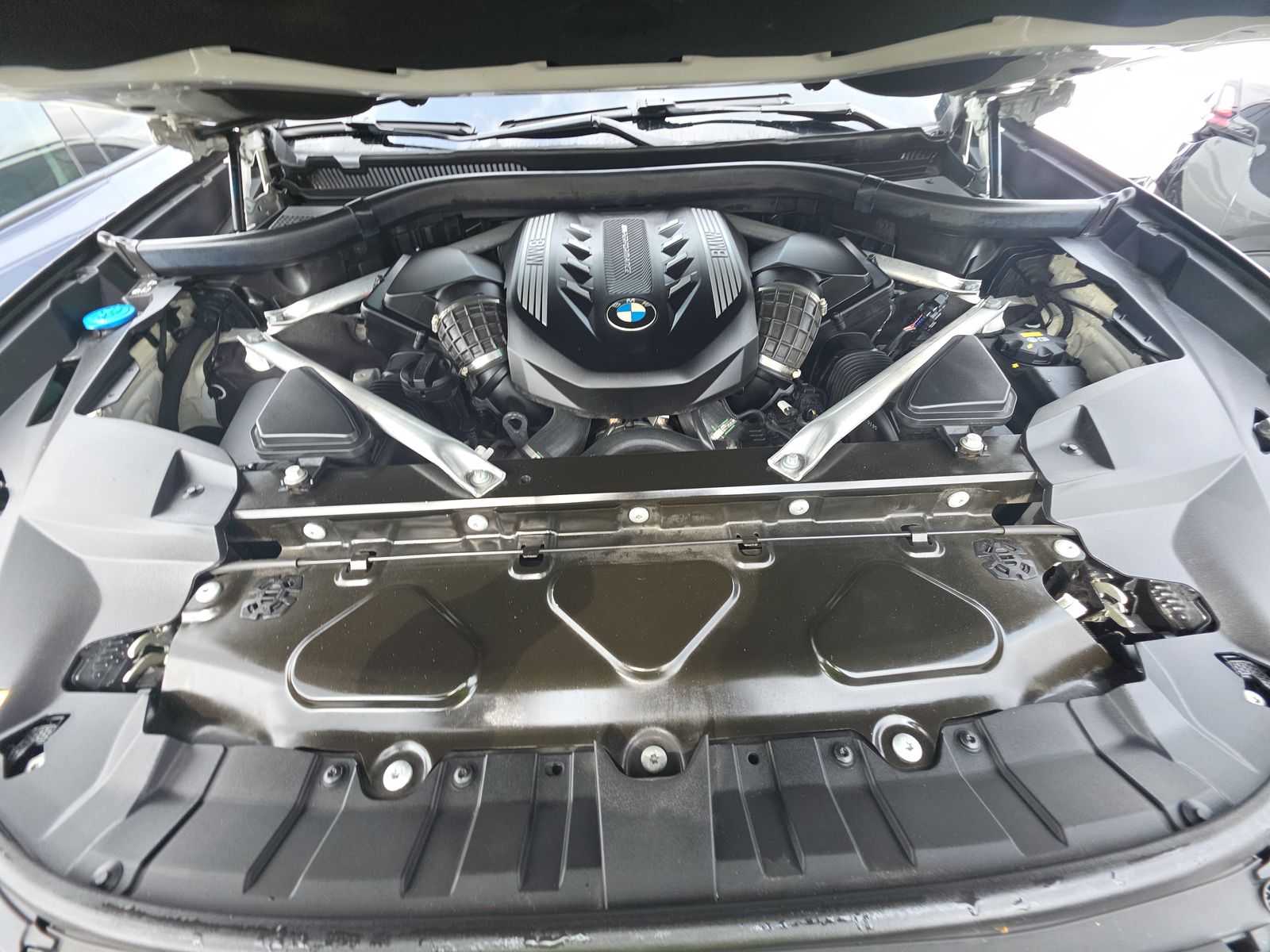 2020 BMW X7 M50i AWD