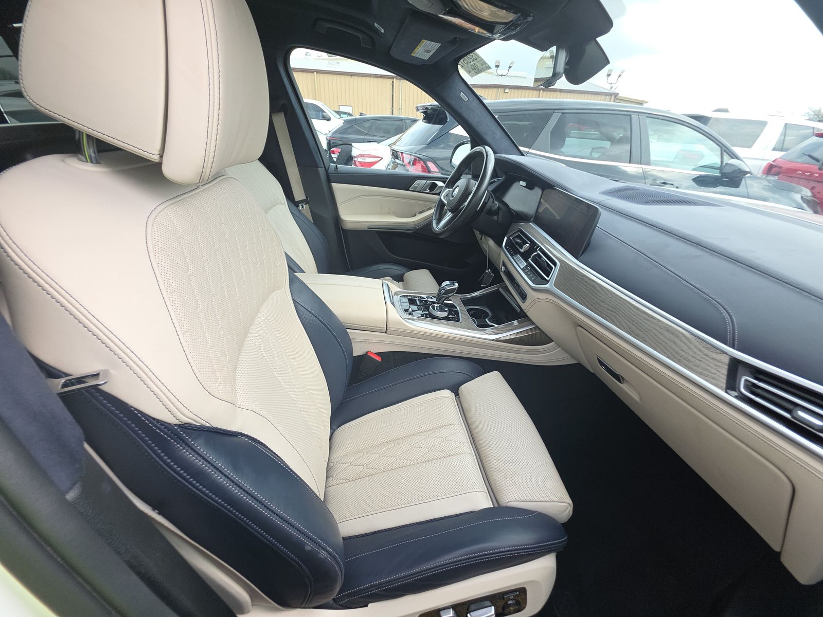 2020 BMW X7 M50i AWD