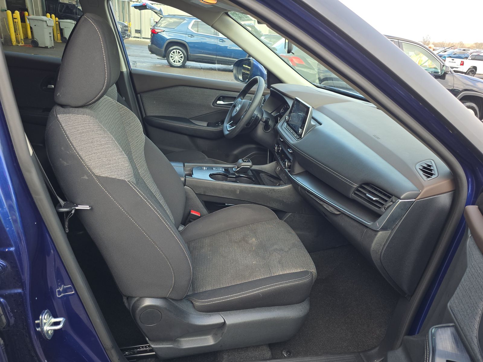 2023 Nissan Rogue SV FWD