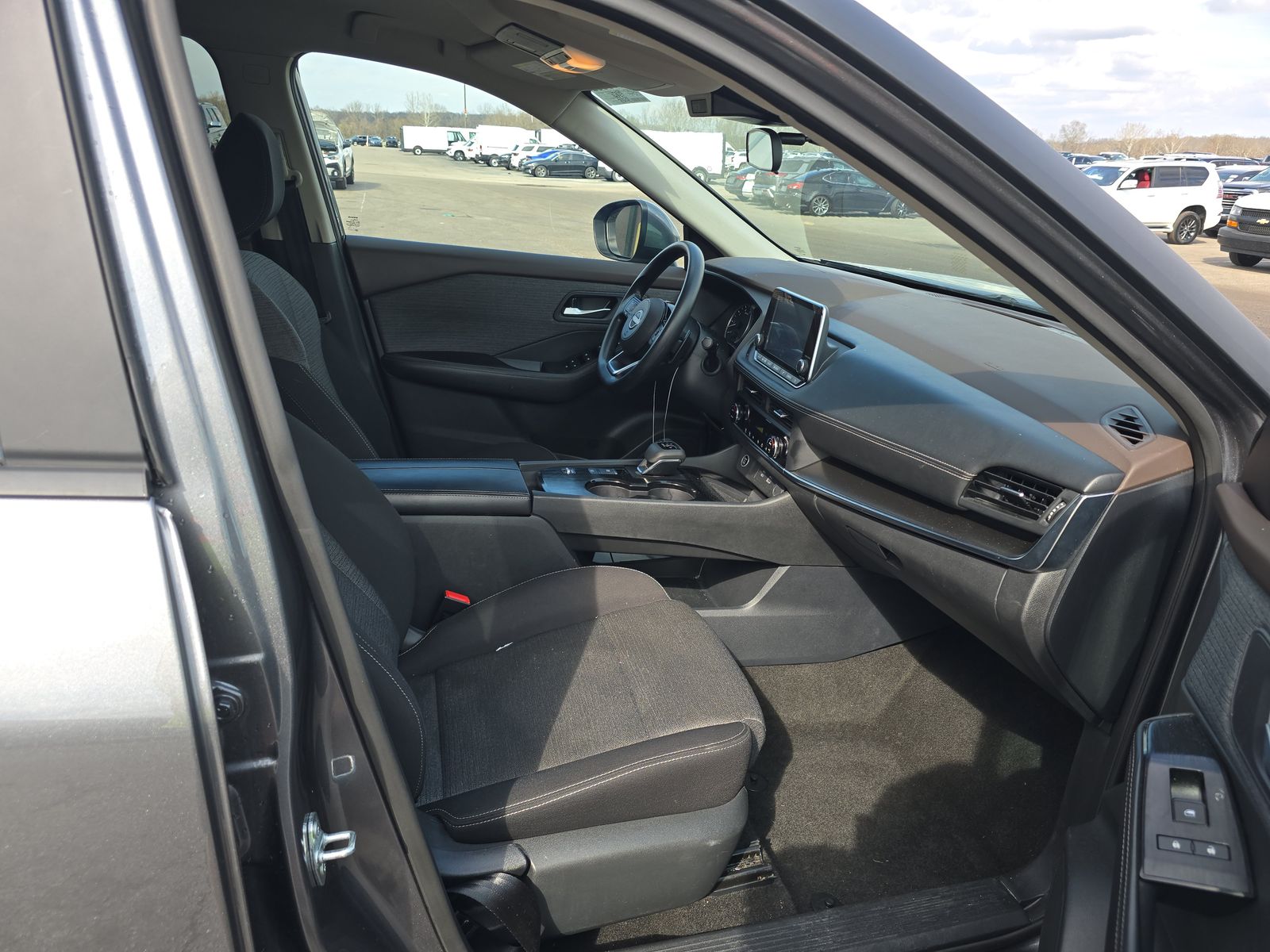 2023 Nissan Rogue SV FWD