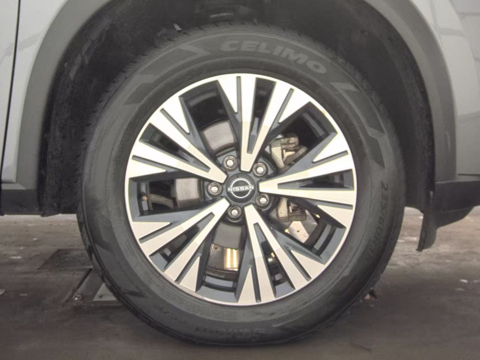 2023 Nissan Rogue SV FWD