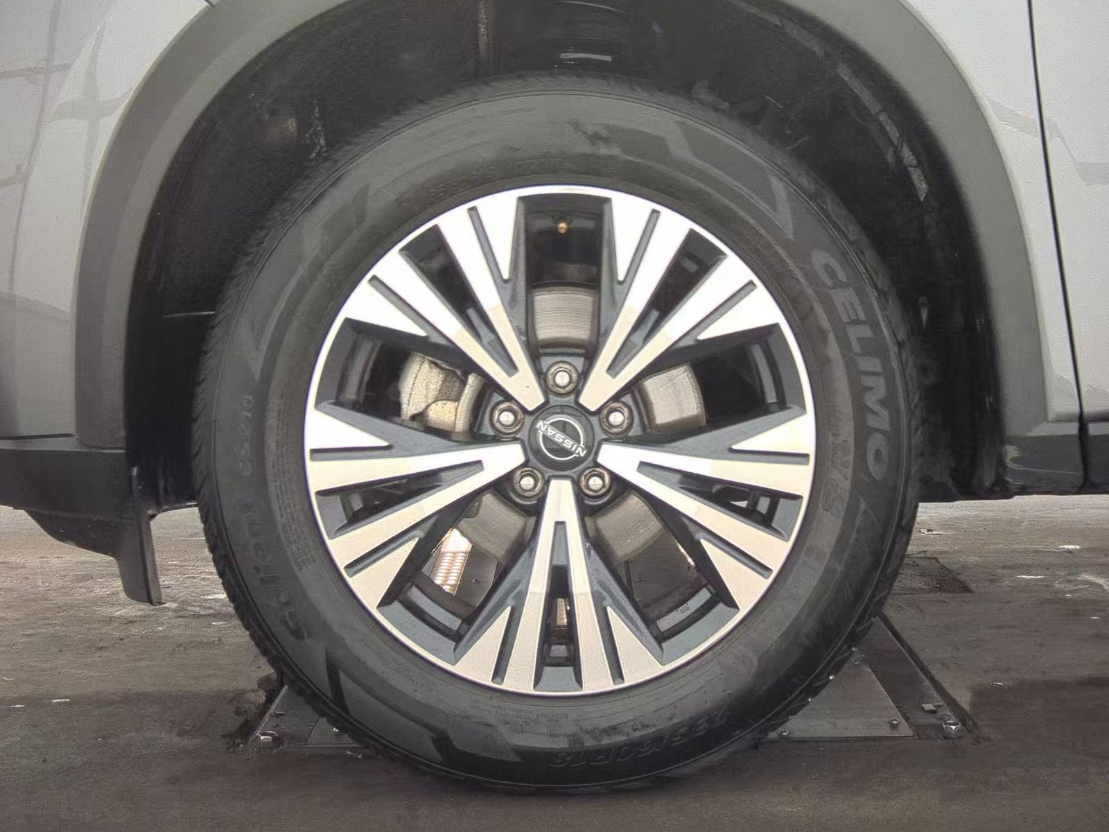 2023 Nissan Rogue SV FWD