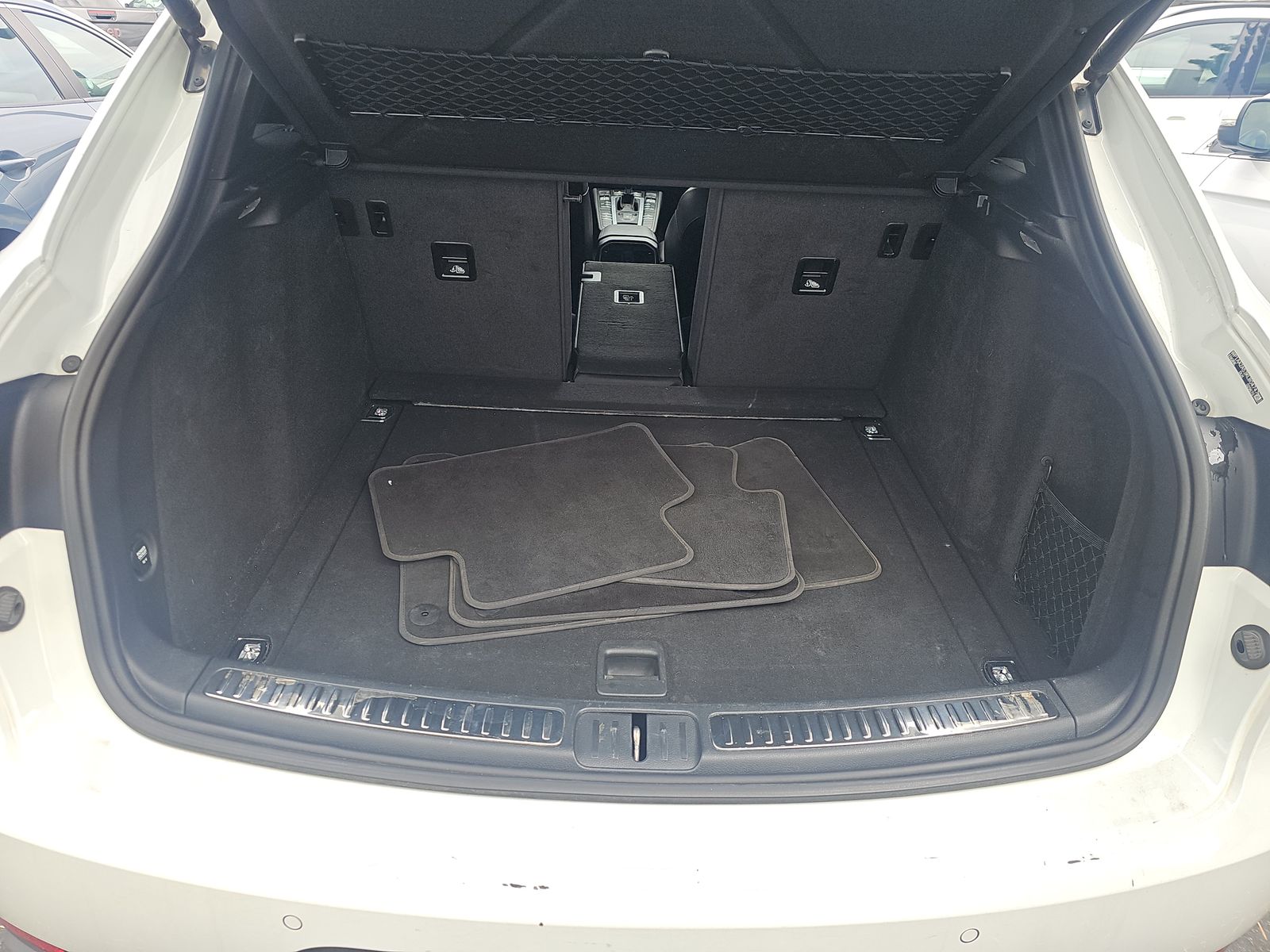 2019 Porsche Macan Base AWD