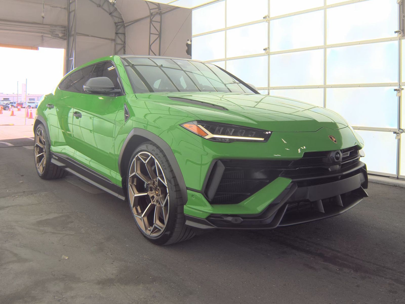 2023 Lamborghini Urus Performante AWD